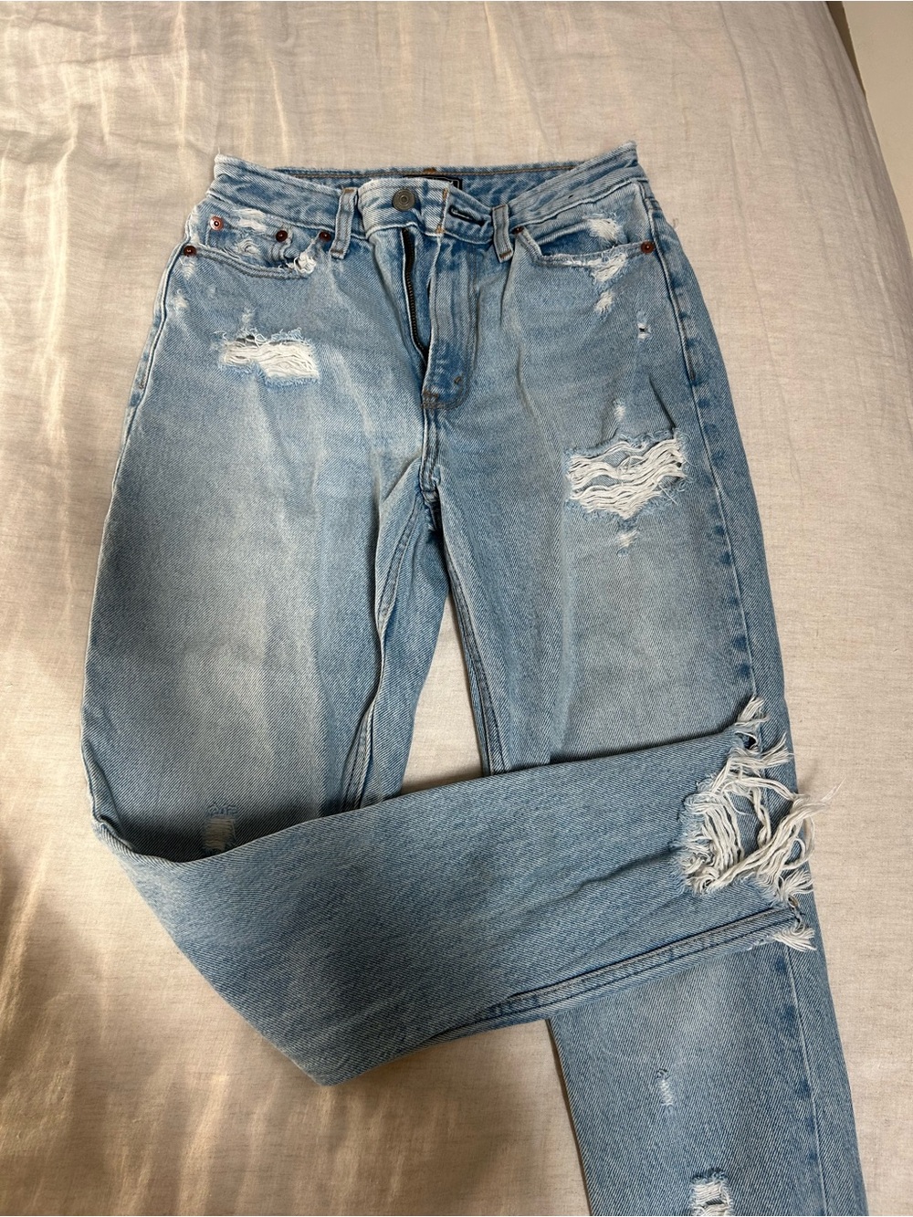 Abercrombie Blue Distressed Women's Mom Jean